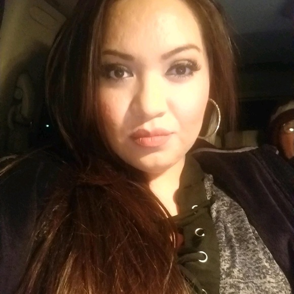 Meet your Posher, Elizabeth - Picture 1 of 1